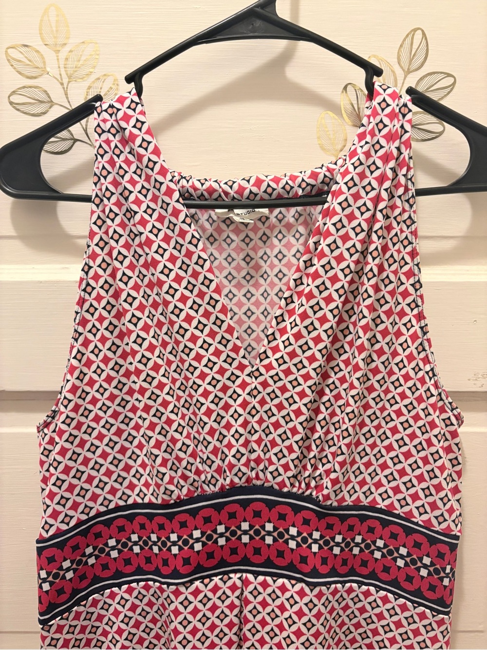 Max Studio Pink and Navy Geometric Sleeveless V-Neck Top